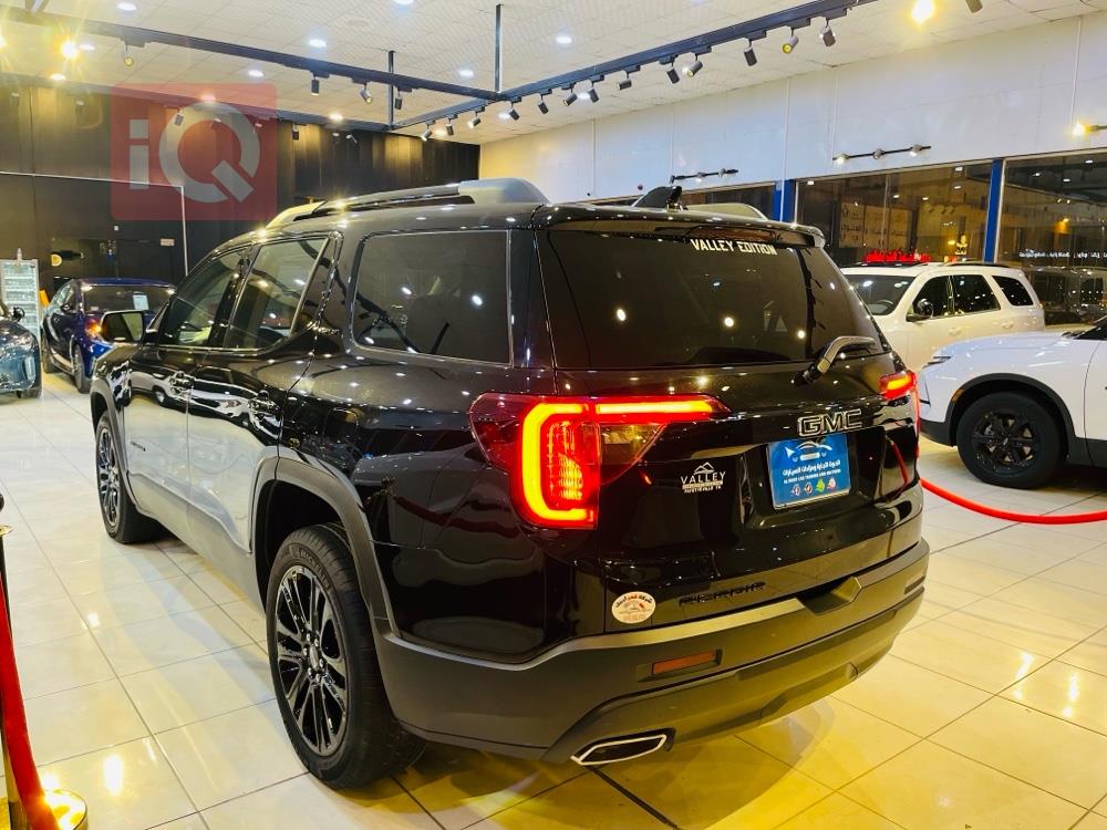 GMC Acadia